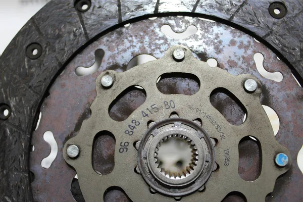 Зчеплення (демпфер) в зборі 1.6 HDi 8V E5 9684841380
