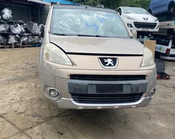 Peugeot Partner B9
