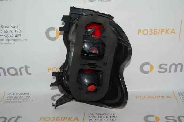 Стоп (ліхтар) лівий A4518200164
