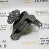 Подушка двигуна 1.9 CDTI 90539246