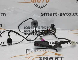 Проводка задньої лівої дверки 13253607