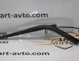 Тримач склоочисника заднього вікна (рестайлінг) розпашонка 9811161480