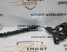 Кронштейн (направляюча) заднього бампера лівий (до-рестайлінг) 13266753