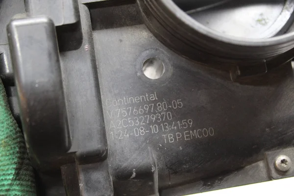 Дросельна заслінка 1.6 V757669780-05