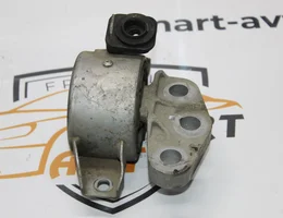 Подушка двигуна передня права 13130741