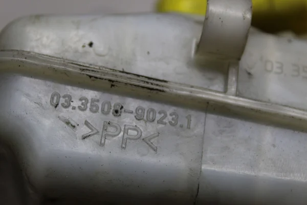 Бачок гальмівної рідини 03.3508-90241