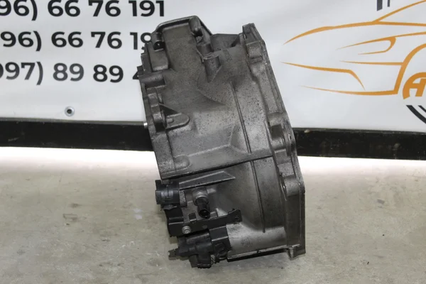 Корпус КПП M32 1.7 CDTI 55561599
