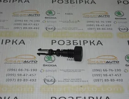 Болт радіатора
