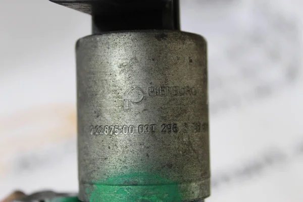 Клапан EGR електро 1.2 16V, 1.4 16V (Z12XEP, Z14XEP) квадратна фішка 9157671