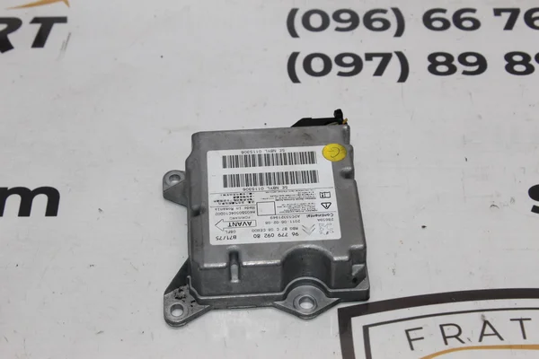 Блок управління AIRBAG 9677909280