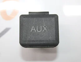 Гніздо для AUX, USB, SD 13363146