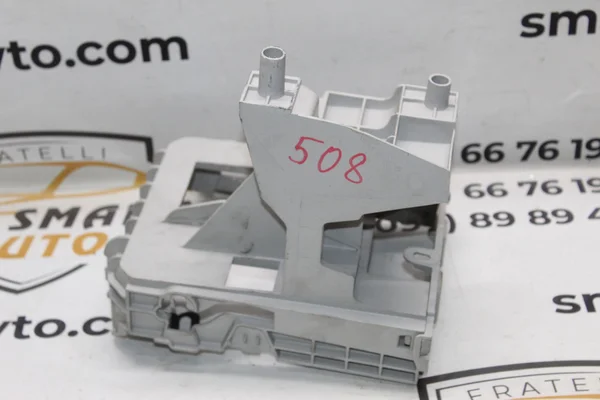 Кронштейн (кріплення) блока BSI 9686468080