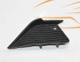 Решітка переднього бампера права 9682247077