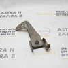 Кронштейн глушника 1.9 CDTI 55189180
