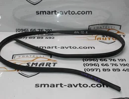 Ущільнювач даху правий 13188999