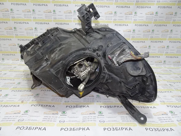 Фара ліва, передня адаптивна лінзована 93187688