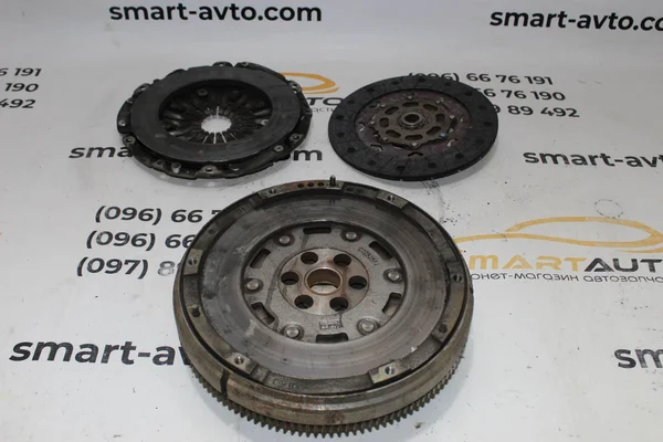 Зчеплення (демпфер) в зборі 1.6 HDi 8V E5 9684841380