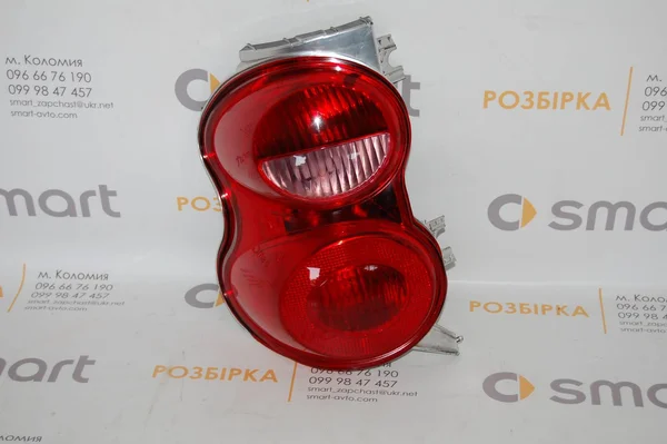 Стоп (ліхтар) лівий A4518200164