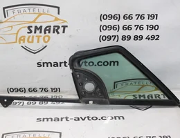 Форточка передньої лівої дверки 9675118280