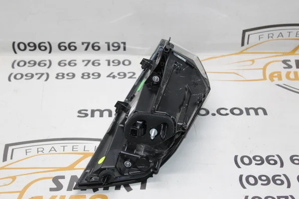 Стоп (ліхтар) задній лівий FR2695010201