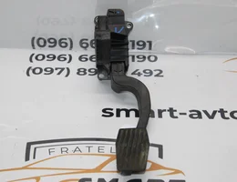 Педаль газу 55702020