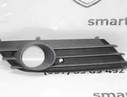 Накладка на протитуманну фару права (до-рестайлінг) 13126026