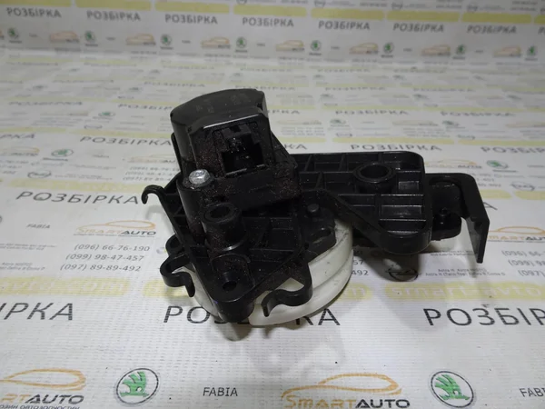 Моторчик заслінки пічки H7102UB31