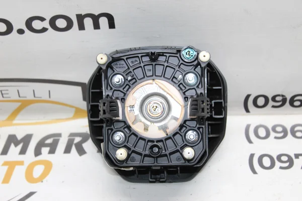 Подушка безпеки в руль (Airbag) 98230181ZD