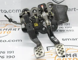 Блок педалів (зчеплення, тормоз) 13285460