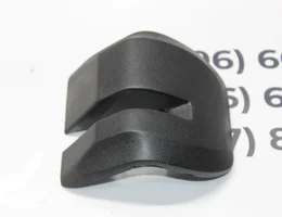 Заглушка заднього сидіння (дивана) 98074015ZD