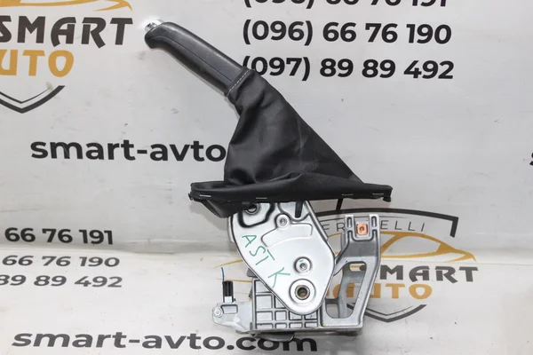 Ручка стоянкового гальма (ручник) AA0250-M604
