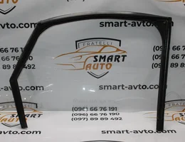 Ущільнювач скла задньої лівої дверки 9676852980