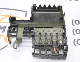 Блок запобіжників на акумулятор (клема) 17184341