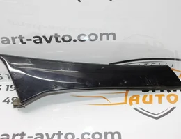 Накладка скла  кришки багажника права 9676853080