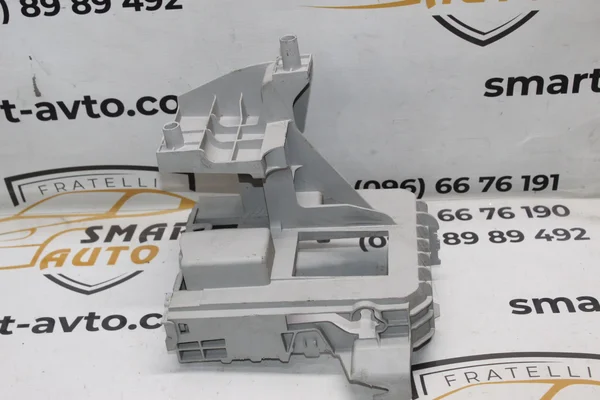 Кронштейн (кріплення) блока BSI 9686468080